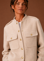 Suzanne – Veste Courte Boutonnée Femme