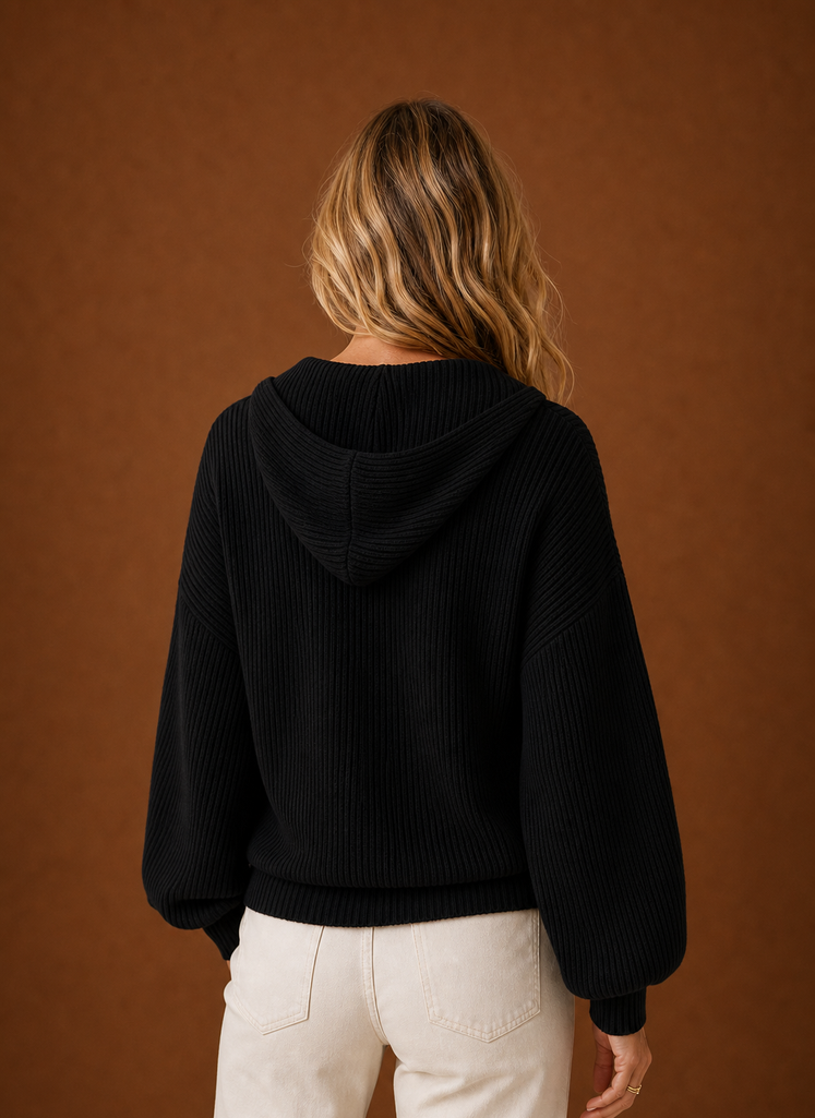 Lucie – Gilet à Capuche Maille Côtelée Femme Boutonné