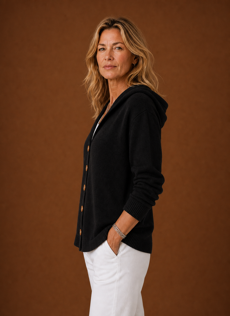 Mathilde – Gilet à Capuche Boutonné Femme en Maille