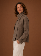 Blanche – Veste Courte à Carreaux Femme Col Cheminée