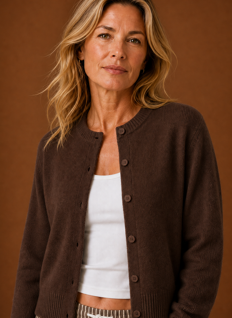 Mélanie – Gilet Col Rond Boutonné Femme en Maille