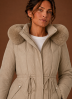 Courchevel – Doudoune Longue Femme Capuche Fausse Fourrure