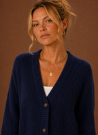 Héloïse – Gilet Col V Boutonné Femme en Maille