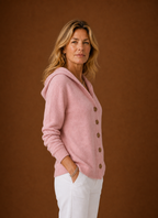 Mathilde – Gilet à Capuche Boutonné Femme en Maille